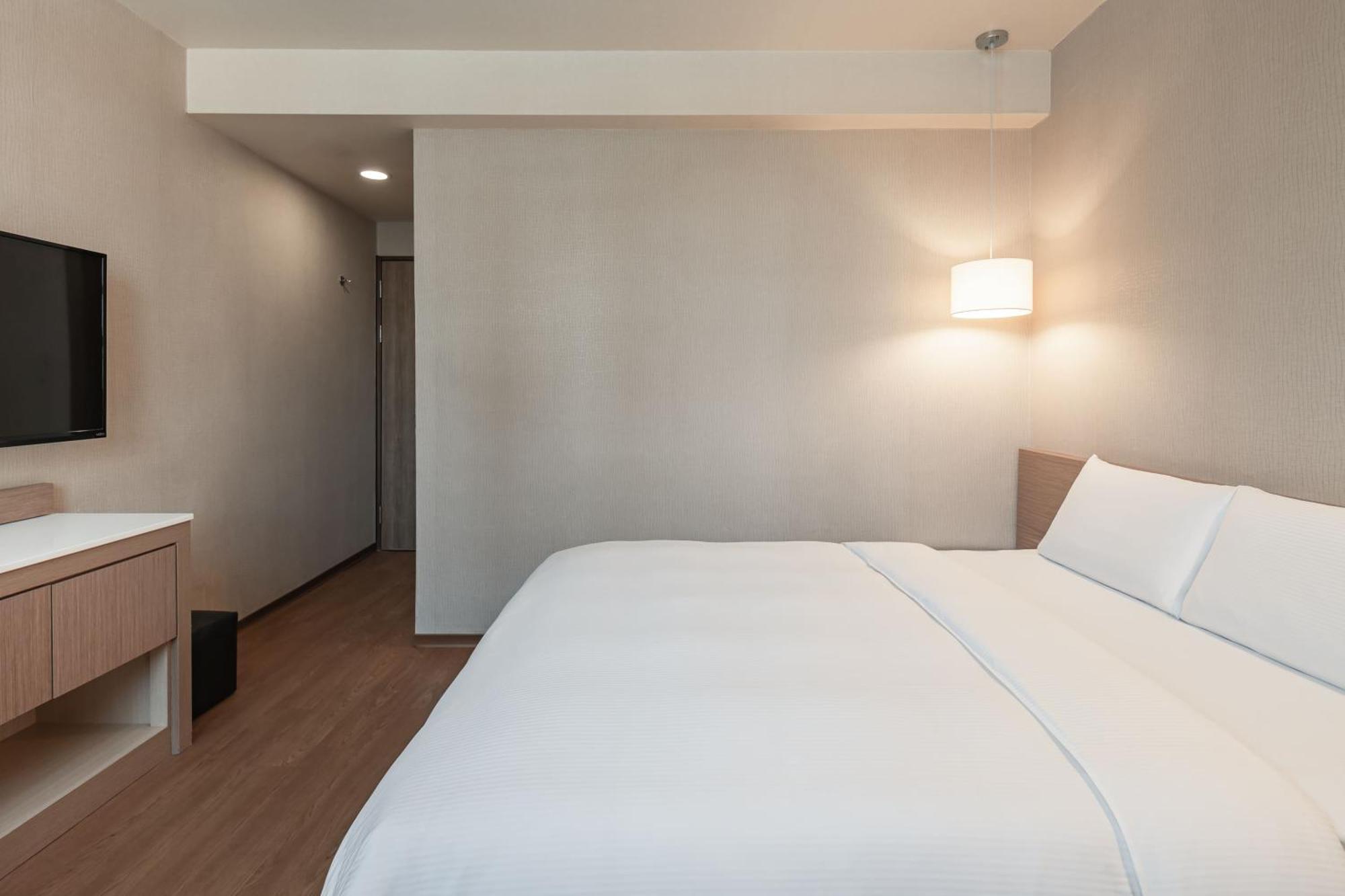 Kindness Hotel - Kaohsiung Main Station Cameră foto