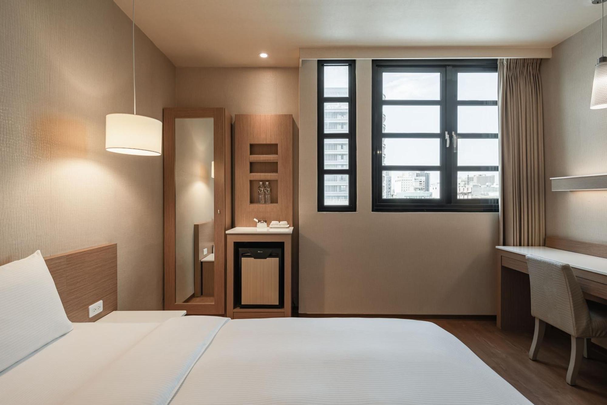 Kindness Hotel - Kaohsiung Main Station Cameră foto