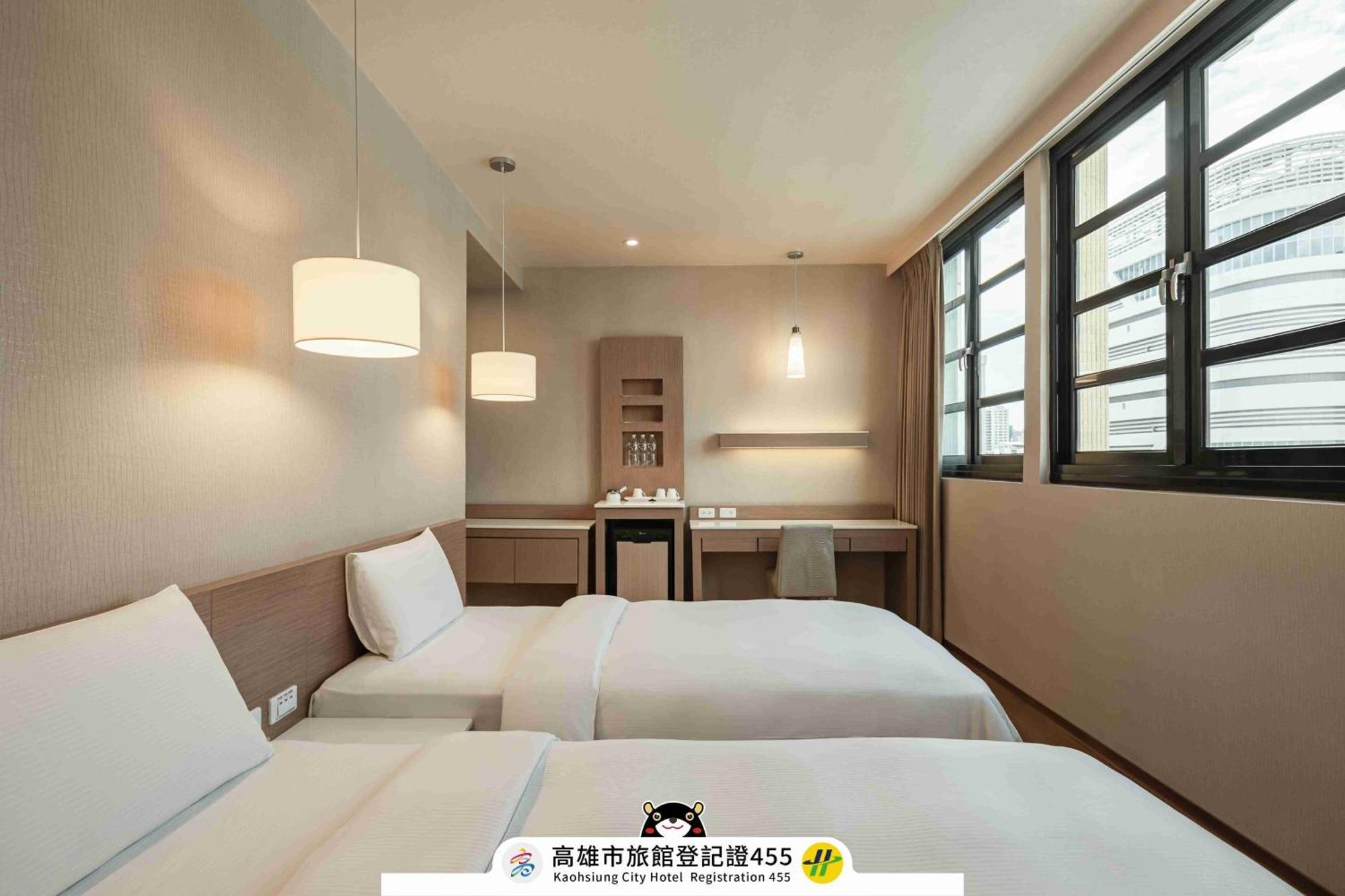 Kindness Hotel - Kaohsiung Main Station Exterior foto
