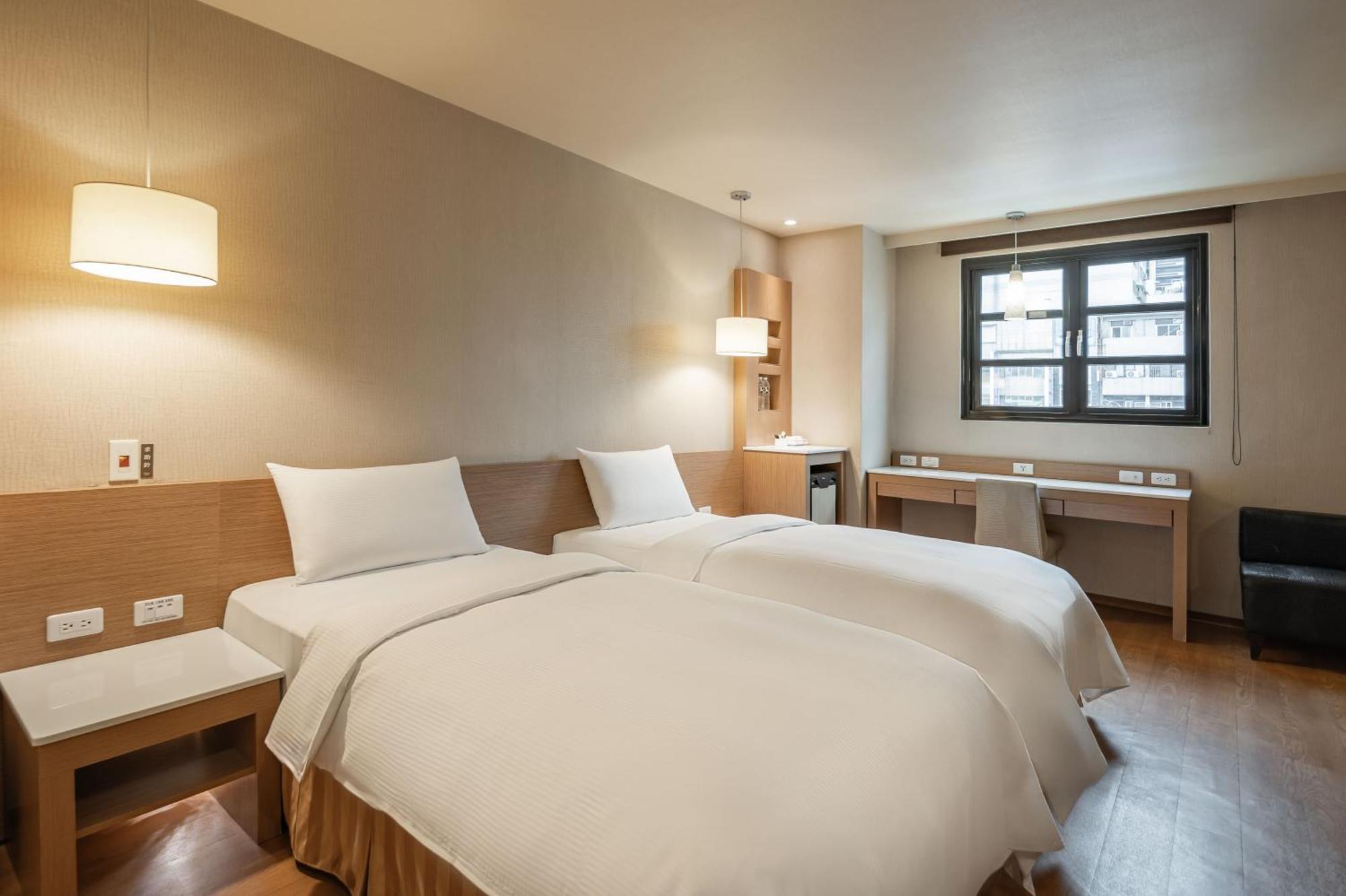 Kindness Hotel - Kaohsiung Main Station Cameră foto